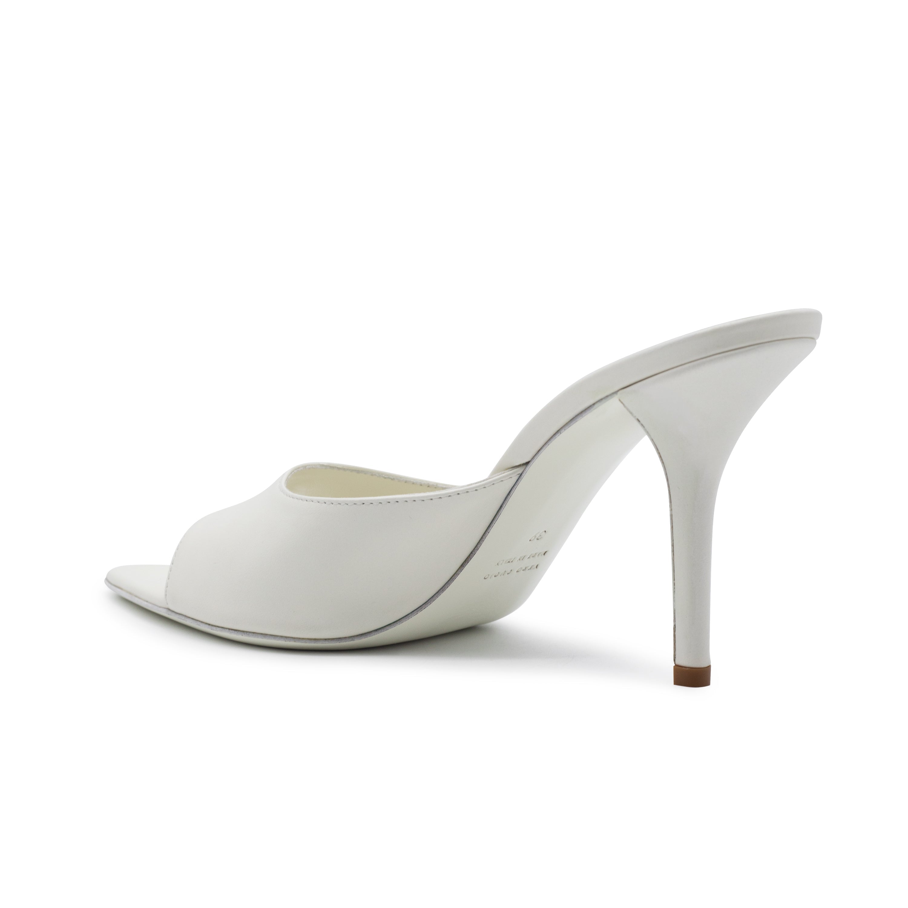 AMG WHITE MILK CALF LEATHER