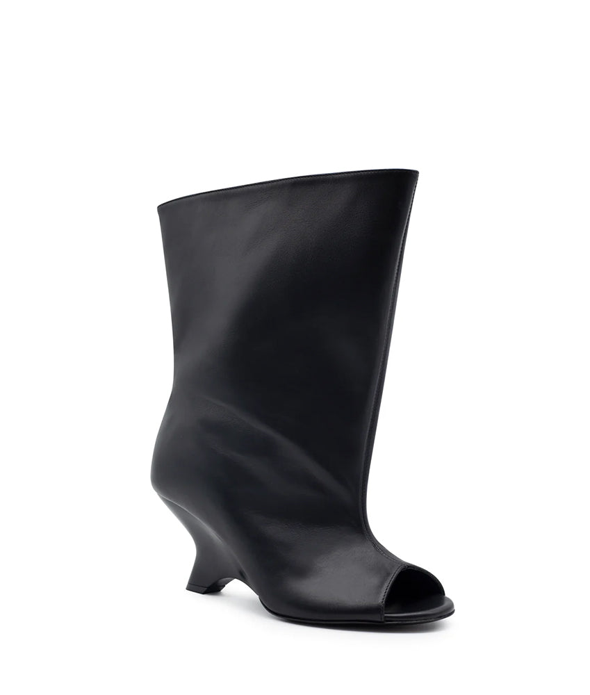 GIA CALF LEATHER IN BLACK