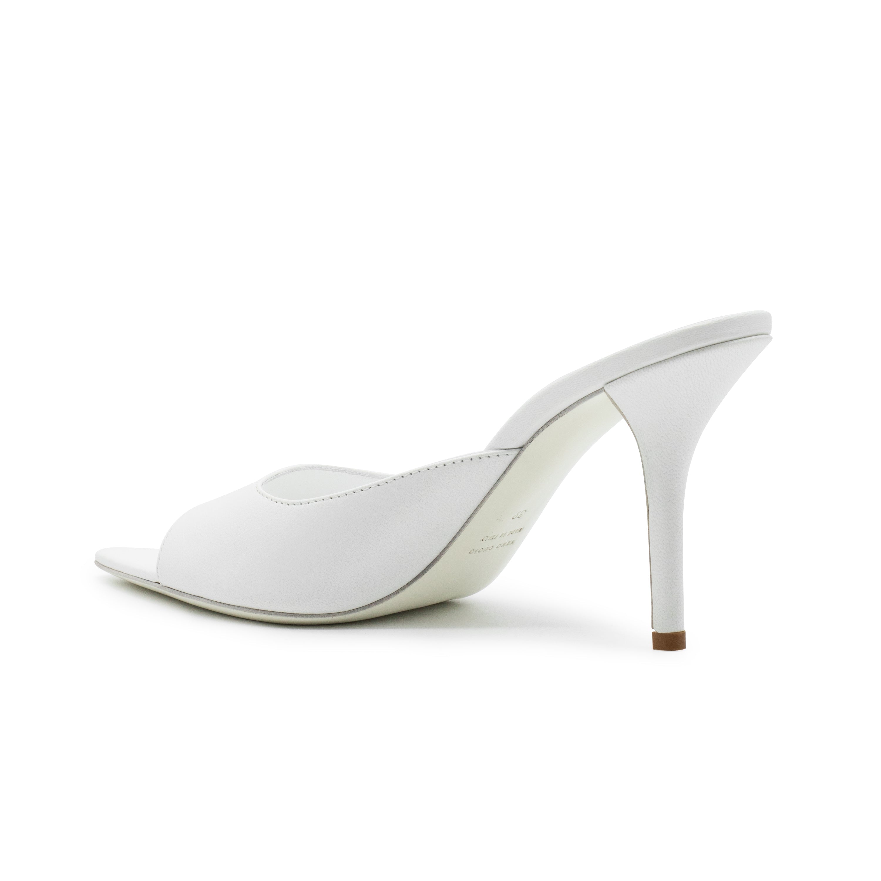 PERNI04 WHITE IN LEATHER
