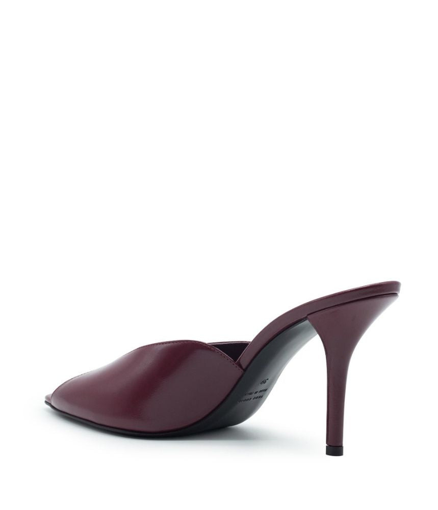 ROMI SHINY CALF LEATHER IN BORDEAUX