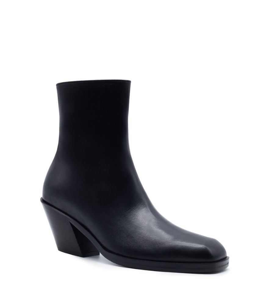 TAYLOR CALF LEATHER IN BLACK