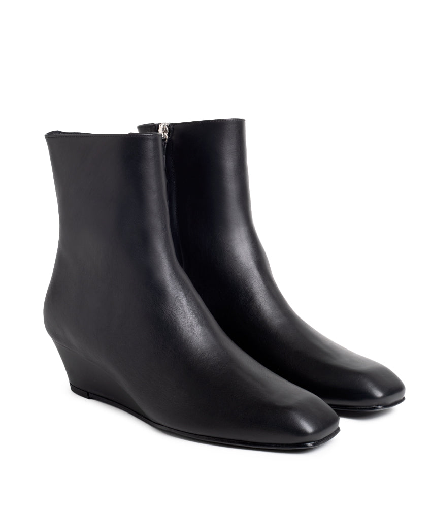 AMANDA CALF LEATHER IN BLACK