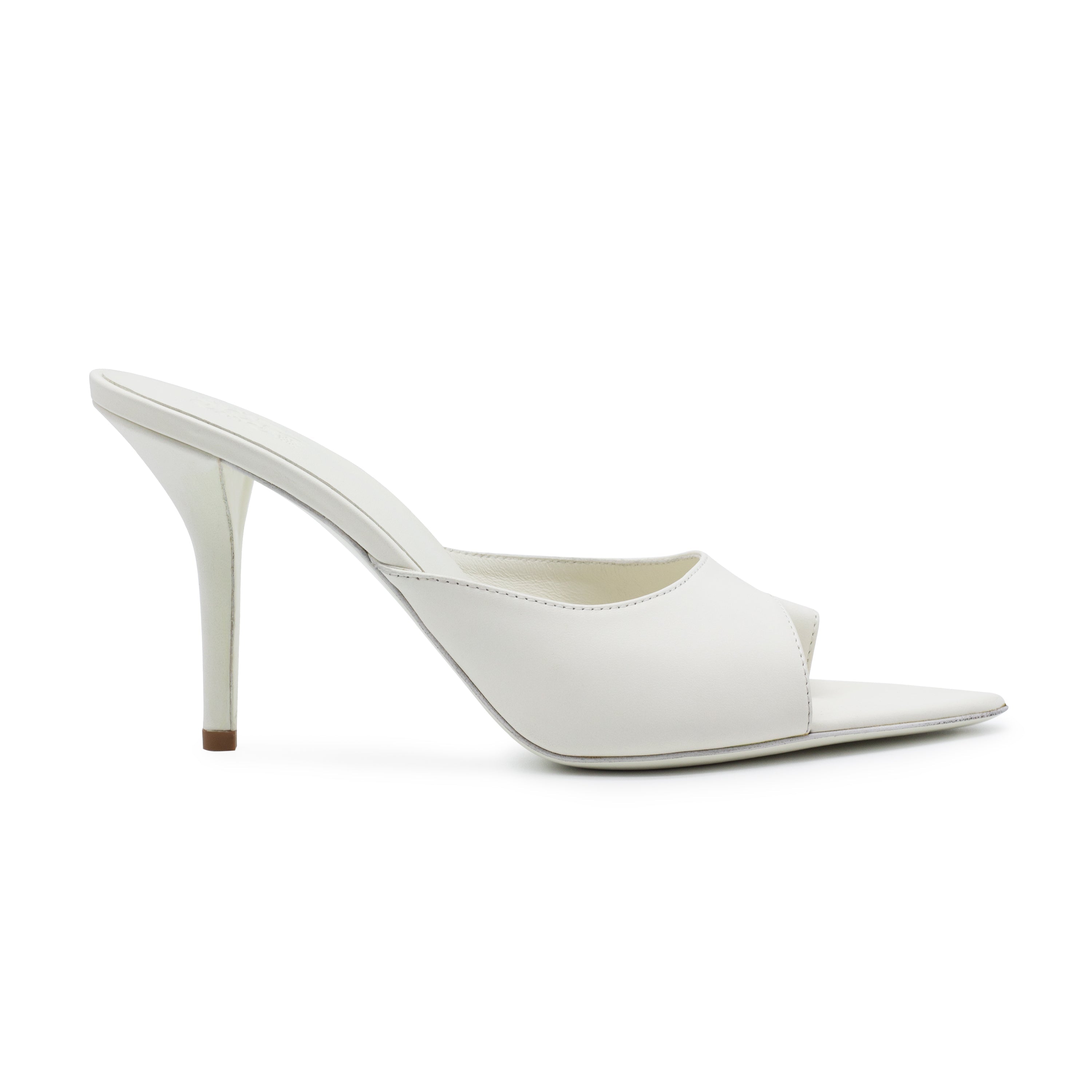 AMG WHITE MILK CALF LEATHER
