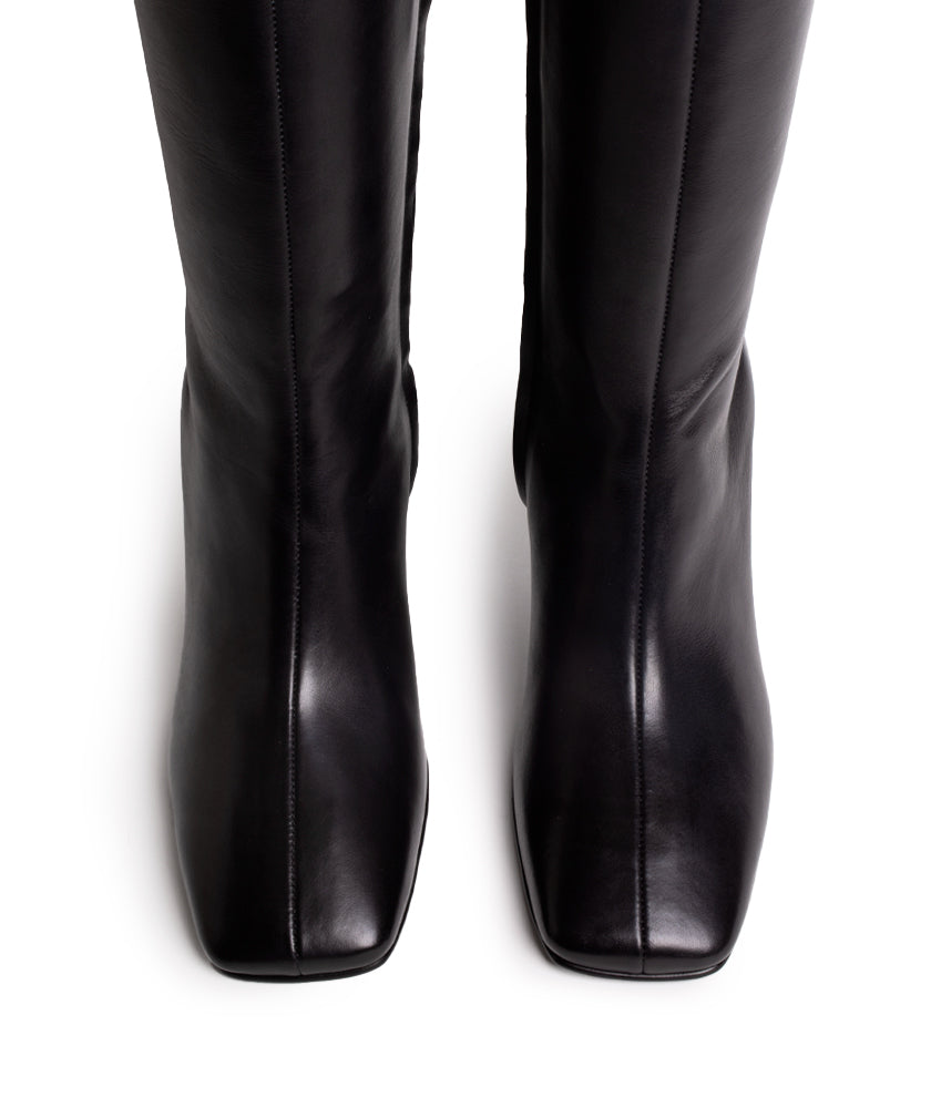 CLEMENTA CALF LEATHER IN BLACK