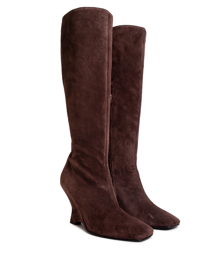 CLEMENTA SUEDE LEATHER IN CHOCOLATE