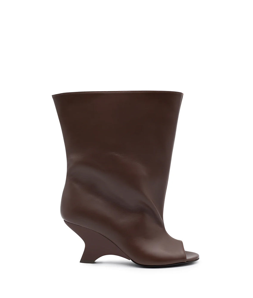 GIA CALF LEATHER IN CHOCOLATE