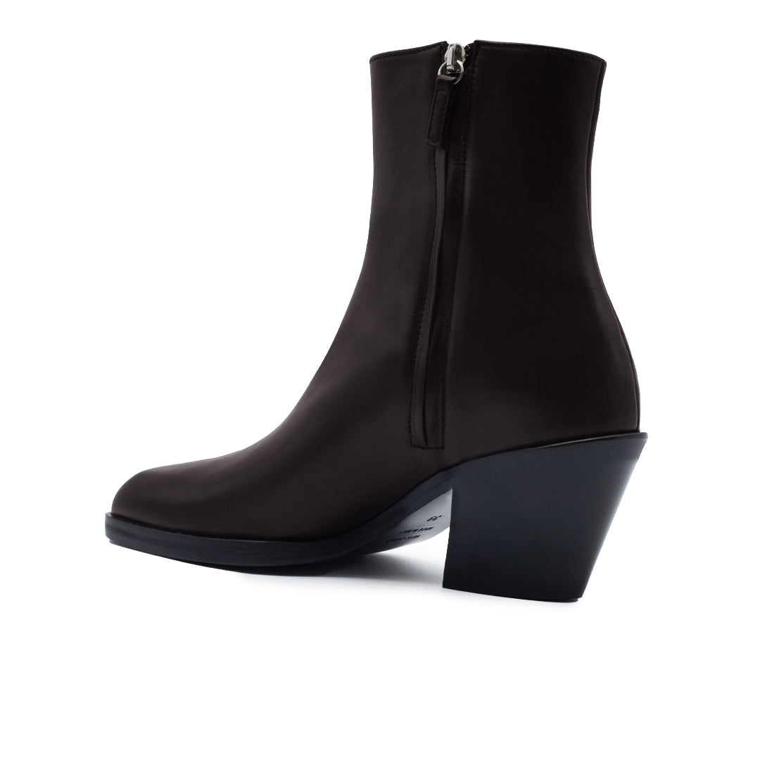 TAYLOR CALF LEATHER IN CHOCOLATE